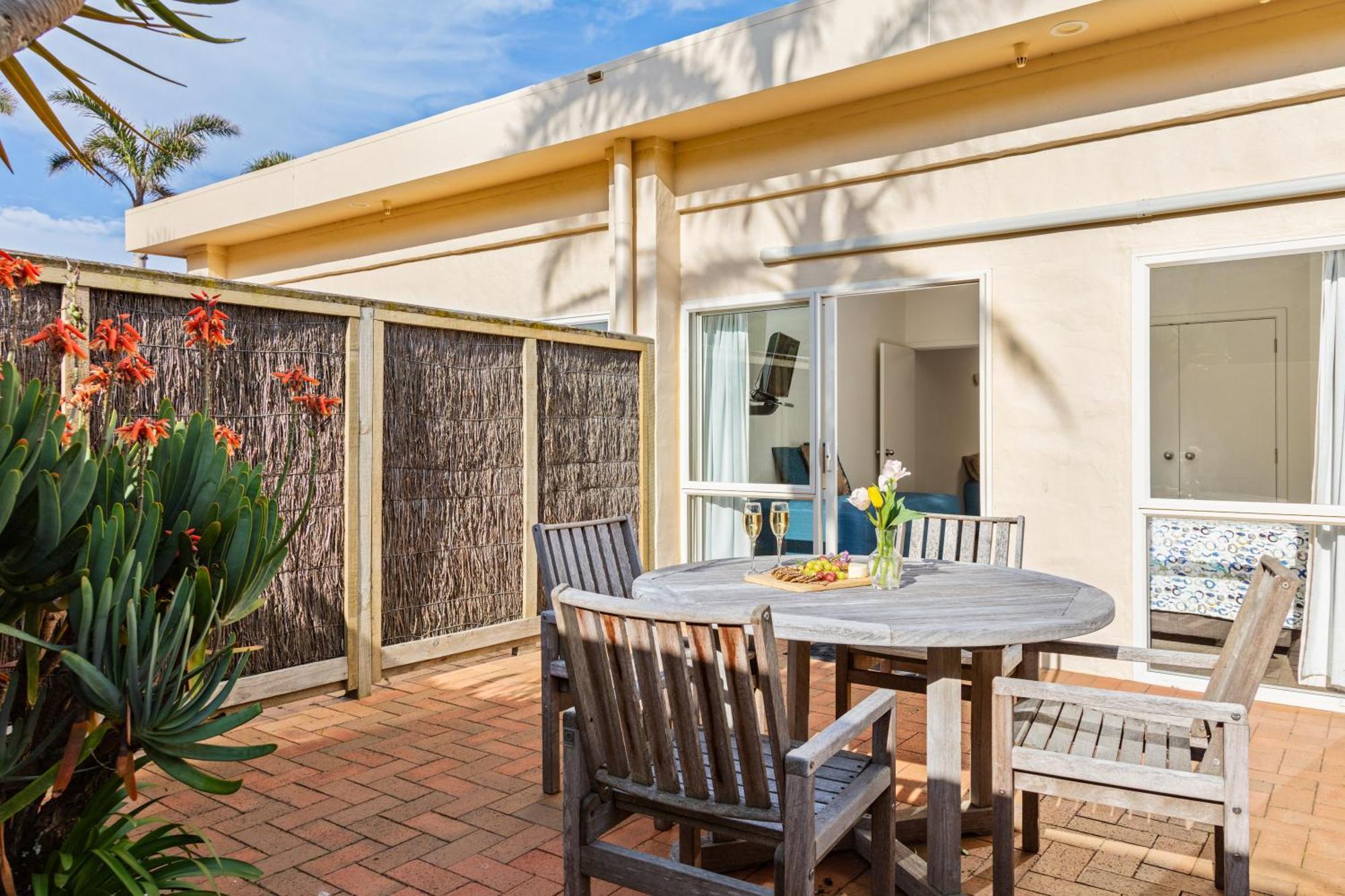 Ocean Beach Motor Lodge Gisborne Exterior foto